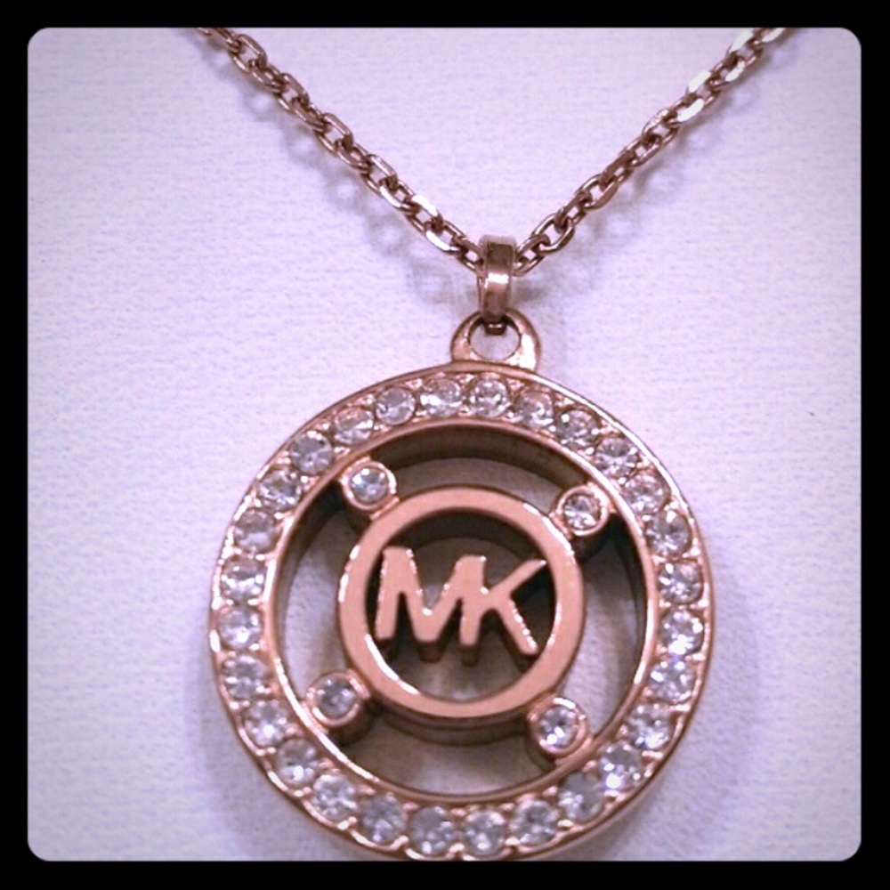 NIB MICHAEL KORS ROSE GOLD NECKLACE WITH CHAIN